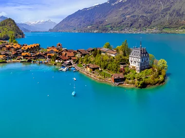 Séjour romantique d'une nuit avec souper sur le lac de Brienz