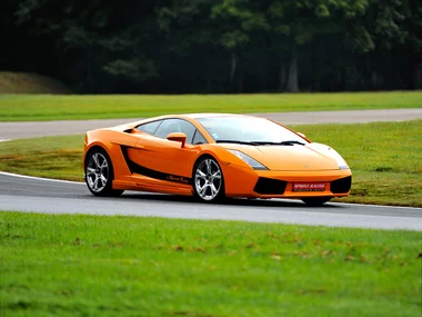 Pilotage Lamborghini Gallardo LP560 sur le circuit de Mettet