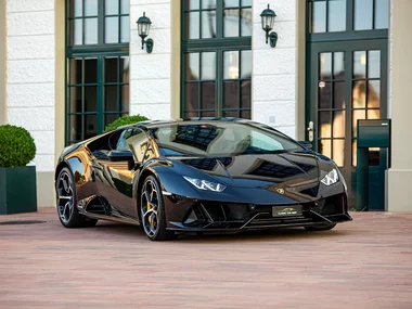 Nervenkitzel in der Schweiz am Steuer eines Lamborghini Ihrer Wahl