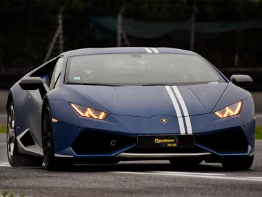 Guida Lamborghini Huracán Avio sul Circuito di Busca