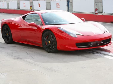 Ferrari, Subaru e Lamborghini sul Circuito Internazionale di Busca
