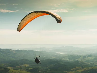 Volo in parapendio in Toscana