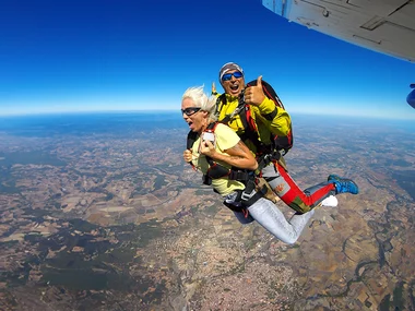 Saut en parachute pour 2 personnes près de Toulouse