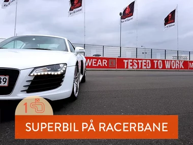 Kør racerbil på bane i en Audi R8