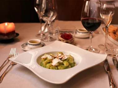 Cena sofisticata di 6 portate nel famoso Ristorante ai Gondolieri nel cuore di Venezia