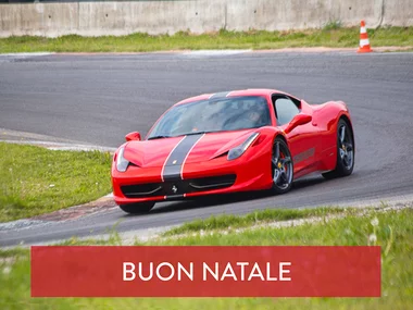 Natale in pista: 2 emozionanti giri alla guida di una Ferrari F458 o F430