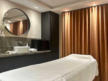 Moment bien-être avec hammam, enveloppement et gommage du corps avec pause gourmande à Mougins près de Cannes