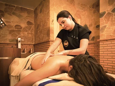 Beer Spa Salou: circuito spa y masaje de espalda o piernas para 1 persona