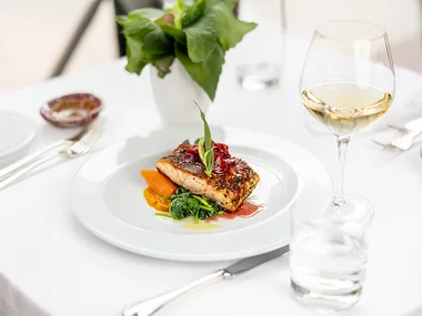 Middag med vin i Aarhus for 2