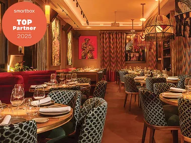 Restaurante ABYA: 1 menú y visita al Palacio de Saldaña para 2 personas