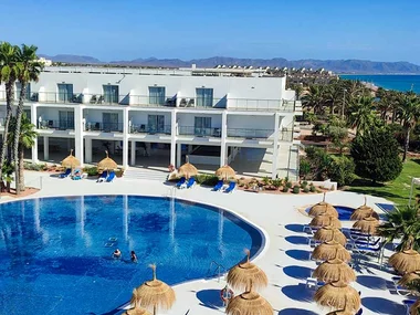Hotel Cabogata Jardín 4*, Almería: 1 noche con spa y vistas al mar