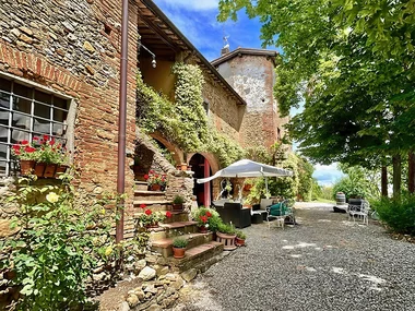 Relax e gusto in Toscana: 1 notte con cena e performance musicale