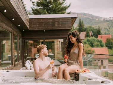 Carezze d’amore e di relax: 1 esperienza benessere in Lombardia per 2
