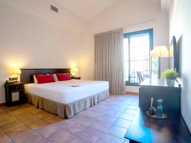 Hotel & Spa Golden Barcelona 4*: 1 noche con desayuno para 2