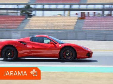 Conduce un Ferrari 488: 1 vuelta en el Circuito del Jarama, Madrid