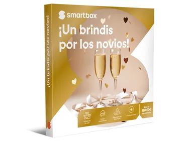 ¡Un brindis por los novios!