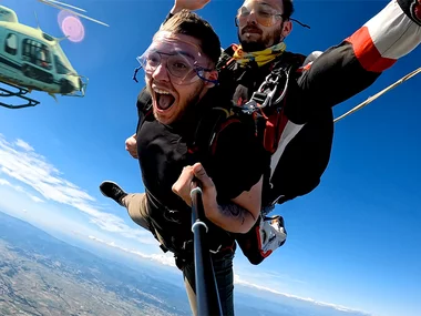 Saut en parachute tandem au-dessus des Pyrénées à Argelès-sur-Mer
