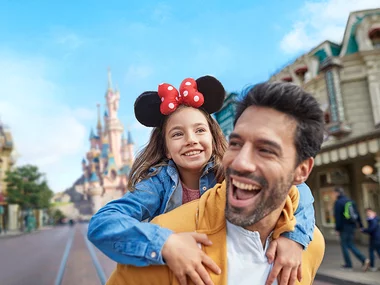 Disneyland® Paris: Eintritt 2 Disney® Parks für 2 Erwachsene (2 Tage) mit Datum nach Wahl