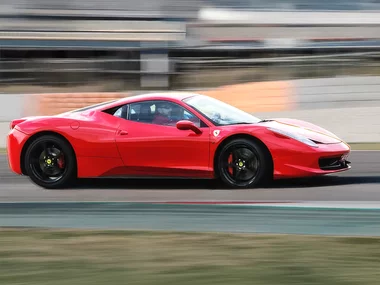 Circuit de Barcelona-Catalunya, en Montmeló: conducción de superdeportivo para 1 persona