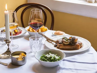 Norrlyst Koncernen: middag efter eget valg i København