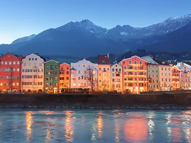 Natale a spasso per l’Europa: 3 giorni in hotel stellati o B&B
