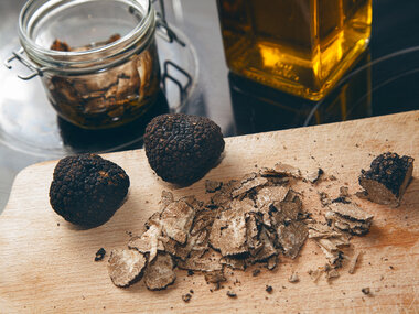 Caccia al tartufo e degustazione di prodotti e vini tipici