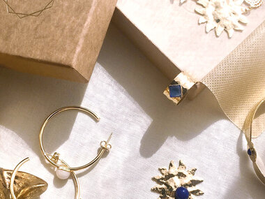 Abonnement trimestriel à une box de bijoux artisanaux et sur-mesure