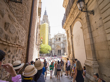 Excursión guiada a Toledo con cata de vinos y tapas desde Madrid