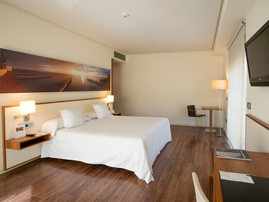 2 noches en habitación superior en Hotel Primus Valencia 4*