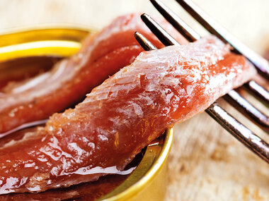Conservas Avelina: sidra, queso picón y octavillos de anchoa a domicilio