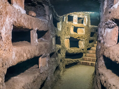 Enigmi e misteri: tour guidato tra le cripte e le catacombe della Città Eterna per 2