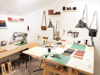 Atelier de maroquinerie avec confection d’un porte-carte en cuir
