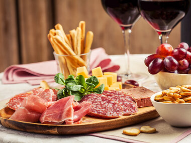 Gustosa parentesi in Brianza: 1 tagliere di salumi e 1 calice di vino a scelta tra 5