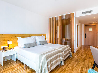 Escapada a Portugal: 2 noches con acceso a spa en Algarve Race Resort Hotel 5*