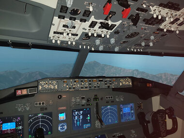 1h30 de simulation de vol en Boeing 737-800