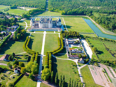 Survol en hélicoptère de 50 min des Châteaux de Tours et de Chambord