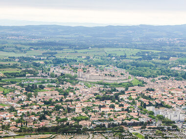 Vol en hélicoptère de 20 min au-dessus de Carcassonne et ses environs