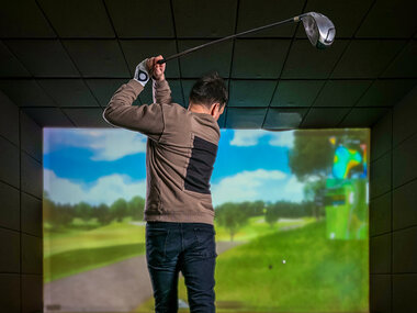 In- of outdoorgolfen bij MySwingCloud in Brussel