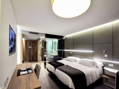 Hotel & Spa Ciudad de Binéfar 4*: 1 noche con desayuno y acceso a spa de 1h