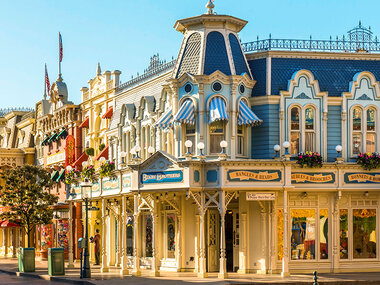 Disneyland® Paris: Medium Plus-ticket voor 1 persoon (2 parken)
