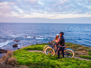 Ruta en bici por mar y montaña para 2, en Comillas