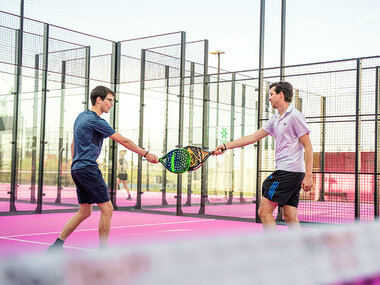 Avondsessie padel voor 4 bij The Box Padel in Antwerpen (1u)