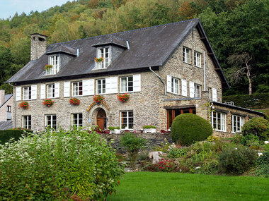 2-daagse in een Ardense herberg met ontbijt en fles wijn
