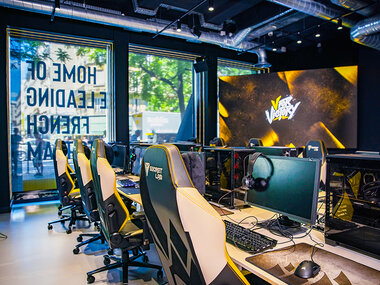 E-sport à Paris : 5h en espace privatif de Team Vitality pour 5 personnes