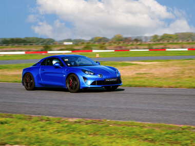 5 rondes als piloot in een Alpine A110 S in Mettet