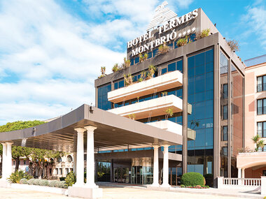 Hotel Termes Montbrió 4*SUP: 1 noche con desayuno para 2 personas
