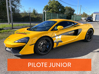 Stage pilotage enfant : 3 tours de circuit au volant d'une McLaren 540C