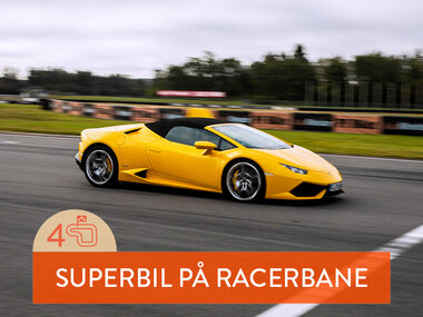 Kør racerbil på bane: 4 omgange i Lamborghini Huracan