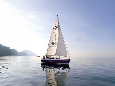 Insolito soggiorno in barca a vela sul Lago di Ginevra per 4 persone