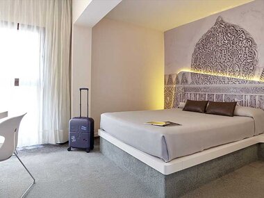 ¡Granada con cinco sentidos!: 2 noches y acceso a spa en Hotel Macià Granada Five Senses